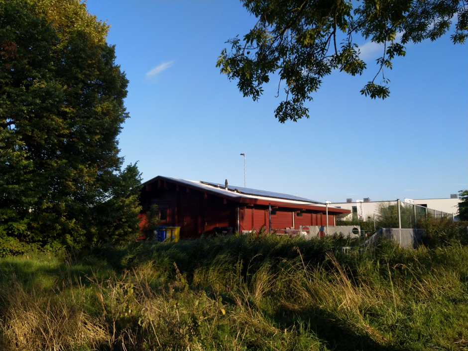 Clubhuis met zonnepanelen
