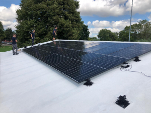 Clubhuis met zonnepanelen