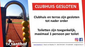 Clubhuis en terras gesloten Clubhuis en terras gesloten